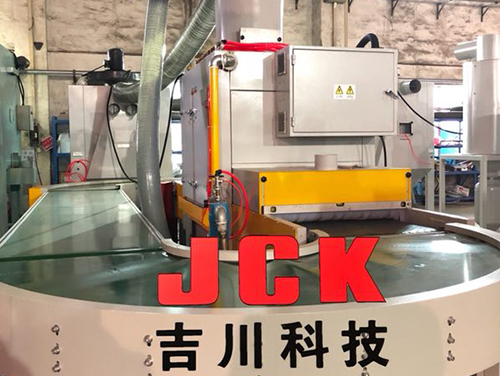 烤盘发热盘自动喷砂机