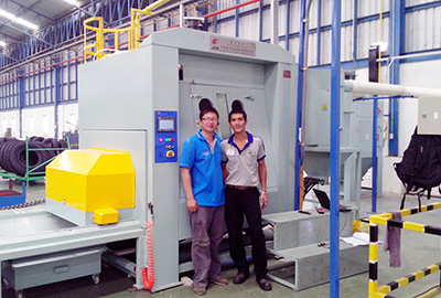 飞机轮毂翻新自动喷砂机