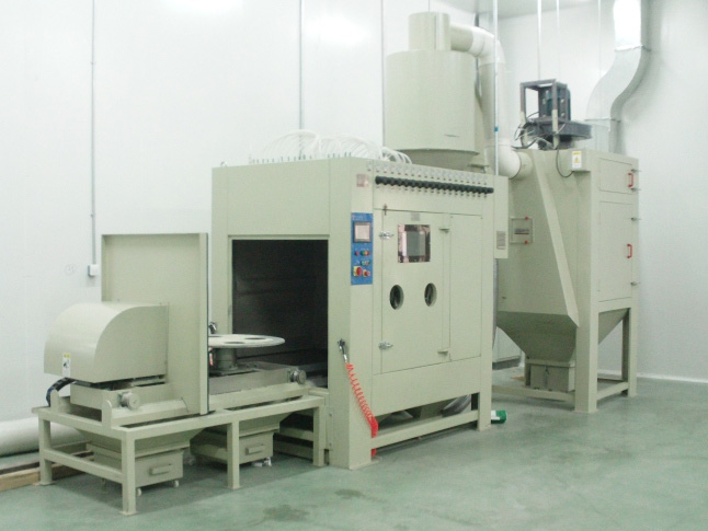 自动喷砂清理机图片