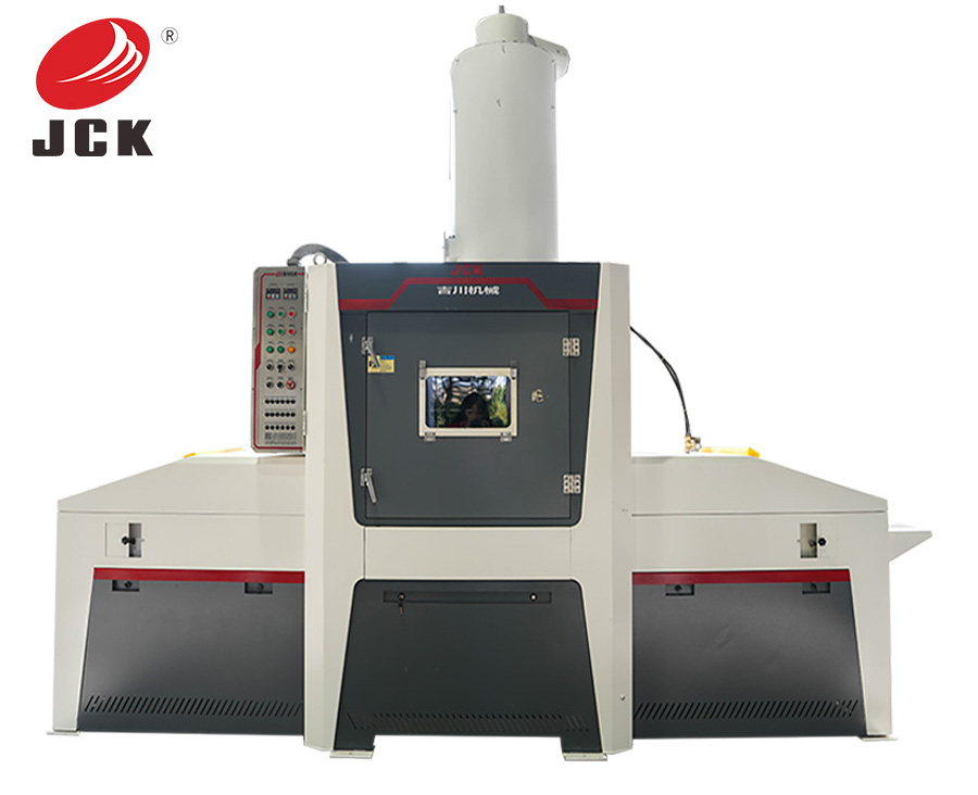 输送式自动喷砂机